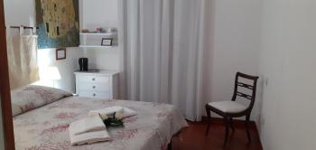 CENTRAL ROOM with private bathroom, no smoking, Palau (foto 3)
