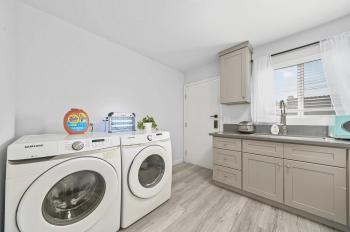 Great Location Oasis w Huge Backyard Near DTLA ,USC ,Ktown, Los Angeles (fotografie 3)