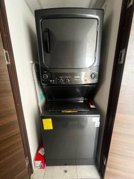 Modern & Central 2BR w Pool & Gym Prime Location, Сан-Сальвадор (фото 3)