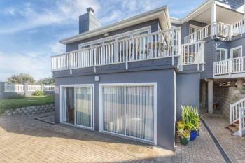 SandDollar - Self Catering Seaside Getaway, Cape St Francis (photo 4)