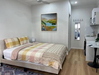 Convenient Spacious Studio with Free Parking, Sydney (zdjęcie 2)