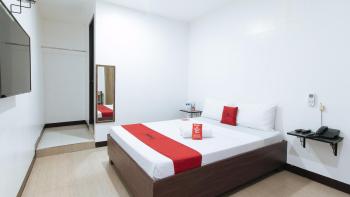 RedDoorz at San Antonio Makati, Manila (photo 2)