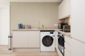 Richmond Row Apartments - Free On-Site Parking, WiFi & EV, Liverpool (photo 5)