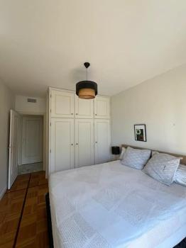 Free parking, private bedroom and bathroom with seaview, Nice (photo 5)