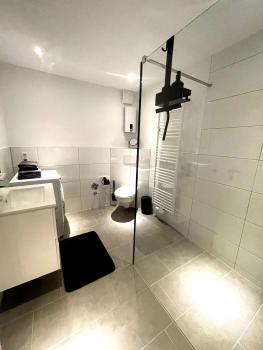 Lightplace - Boxspring - Parkplatz - Netflix, Wolfsburg (foto 5)