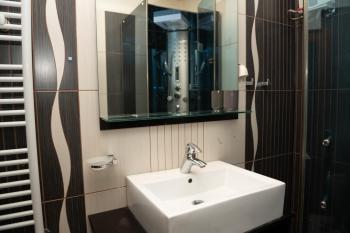 Charming 1BR Steps from South Park, Sofia (photo 3)