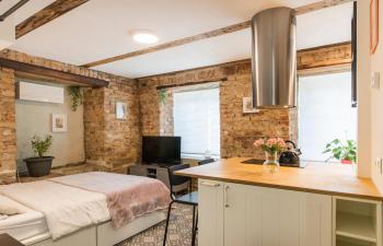 Cosy Brick Nest 15 - Riga Center Studio with Free Parking, Riga (fotografie 2)