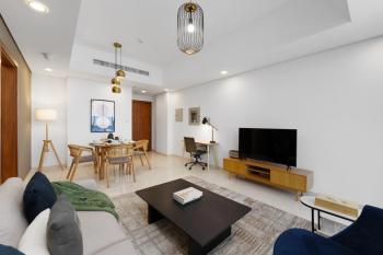 Maison Privee - Modern Business Bay Retreat with Dubai Canal Views, Dubaj (fotografie 3)