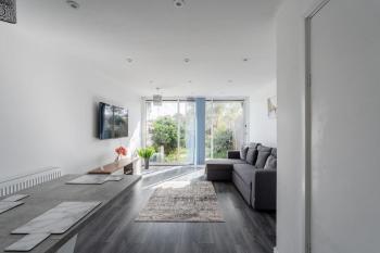 Karazo LTD - Luxurious contractor friendly 2 bed in Croydon, Croydon (fotografie 2)