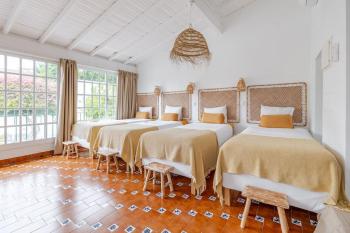 Family Villa in Lisbon ,Heated Pool ,Elevator,Parking,6 Bedrooms,Sleeps 14, Lisbon (photo 5)