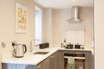 1 Bedroom Flat - Long Term Stay Rates-Contractors-Professionals-Relocation, Leeds (foto 4)