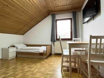 SAD503 - Praktische Monteurwohnung, Schwandorf (foto 3)