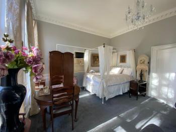 Elegant & Romantic - Entire Flat with 2 Magnificent Views, Bath (fotografie 3)