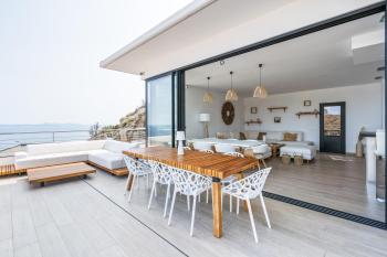 Level Mar, Roses (fotografie 2)