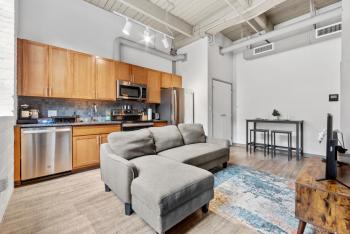 202-DT Luxe Comfy & Huge Loft Wi-Fi Parking Cafe, Cleveland (fotografie 5)