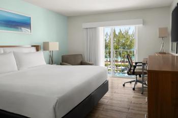 Courtyard by Marriott Nassau Downtown/Junkanoo Beach, Nassau (Foto 3)