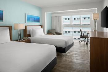 Courtyard by Marriott Nassau Downtown/Junkanoo Beach, Nassau (Foto 4)