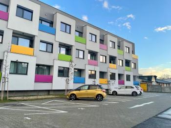 Great location, private parking, new apt, Bratislava (photo 5)