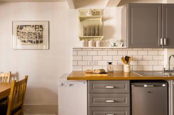 Spacious, Light-Filled 2 Bedroom Apartment, Londýn (fotografie 2)