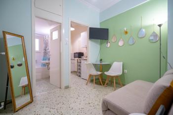 Metaxourgio 2 person apartment by MPS, Atenas (foto 2)