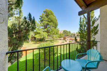 Mtn-View Condo with Hot Tub Access in Sedona!, Sedona (fotografie 4)