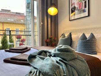 Sunlit - Prague Apartment, Прага (фото 2)