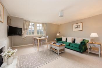 Lovely Georgian Loft in The Very Centre of Bath, Bath (photo 2)