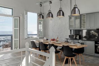 Iris Home, Plomarion (fotografie 3)