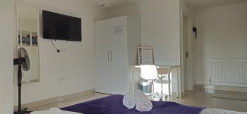 MPL Ensuites with kitchenettes Suites - Leeds City - Netflix & WIFI- First Direct & 02 Arena- LGI Hospital & Uni 5 Mins, Leeds (Foto 4)