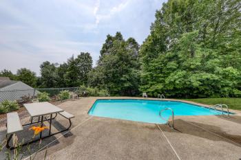 Mountainside 35, Warren (photo 2)