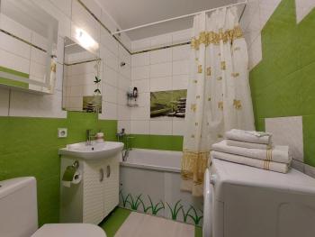 Романтичні апартаменти у центрі, Lutsk (foto 4)