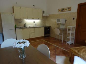 Mester Apartment, Budapest (photo 4)