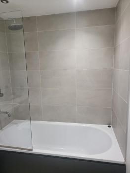 Kayz Lodge- Luxury Ensuite-Private & Shared Accommodation in a New House at the Olympic village overlooking Stratford Westfield and Tube Station, Londyn (zdjęcie 4)