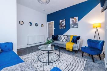 NEW! 3-Bed House in Manchester by 53 Degrees Property, Ideal for Contractors, Business & Long Term, FREE Parking!, Manchester (fotografie 2)