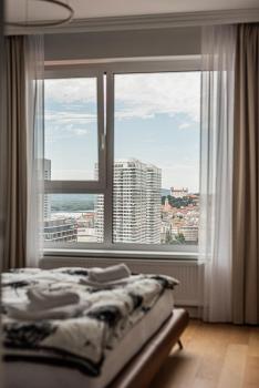 Klingerka Apartment, 25th floor with Free parking and view of Castle and Danube, Bratislava (fotografie 2)