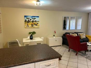 2c - 4 No load shedding 2bed 2bath with garden, Centurion (foto 2)