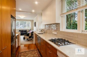 Spacious Mt Eden Apartment, Окленд (фото 3)
