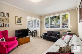 Spacious Mt Eden Apartment, Окленд (фото 5)