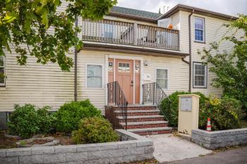 Apt 2BR Quincy Hideout w Balcony, Bathtub, TV near Wollaston Beach 74L, Quincy (fotografie 5)