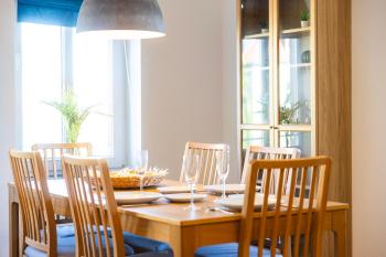 70 qm Wohlfühlperle - ruhig und trotzdem schnell im Zentrum - großer Balkon, Drážďany (fotografie 5)