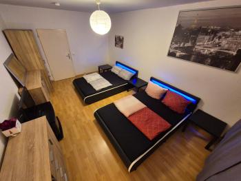 Schöne 3 Schlafzimmer Wohnung mit 4 Dopplbetten, Berlin (photo 4)