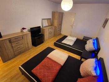 Schöne 3 Schlafzimmer Wohnung mit 4 Dopplbetten, Berlin (photo 5)