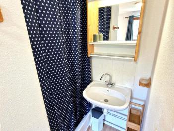 Apt 6/8 pers, 2 pièces, cabine, cœur de Valfréjus, WiFi, animaux admis - FR-1-265-354, Модан (фото 4)