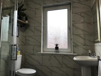 Bright Spacious 3-bed with office & patio, Preston, Preston (zdjęcie 4)