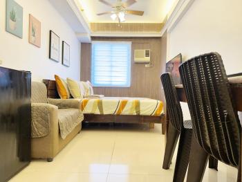 King Bed Suite at Pine Crest #T3-439 near Mall, Manila (fotografie 3)