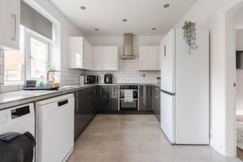 Three Bedroom House by Brookland Stays Serviced Accommodation Short Lets Manchester with Free WiFi, Manchester (fotografie 4)