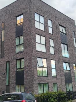Kayz Lodge- Luxury Ensuite-Private & Shared Accommodation in a New House at the Olympic village overlooking Stratford Westfield and Tube Station, Londyn (zdjęcie 2)