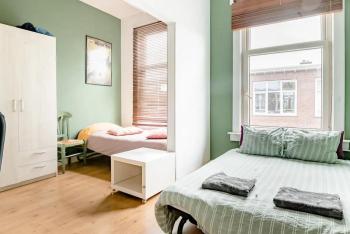 Cozy private room in shared apartment, close to beach and city center, L'Aia (foto 2)