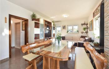 Cozy Home In Split With Private Swimming Pool, Can Be Inside Or Outside, Split (foto 3)