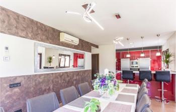 Beautiful Home In Malaga With Wifi, Малага (фото 4)